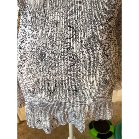 Essentials by Milano Black and White Paisley Blouse - Picture 6 of 8